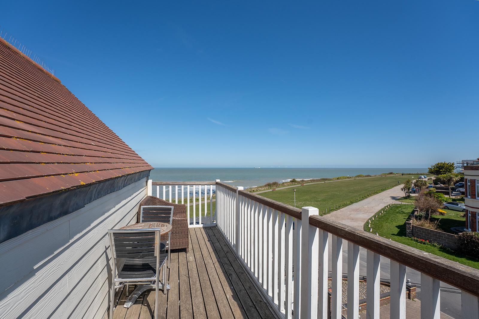 Botany-Bay-Feature-Room-SEa-View-(2)-web.jpg